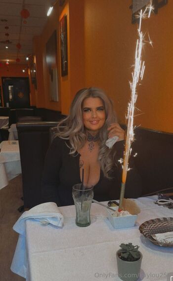 Ka / kaylou25k nude photo #3