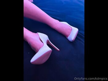 KD / kdmpics nude photo #1