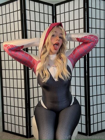 KE / keawave nude photo #19