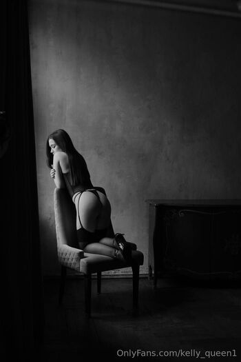 Kelly / kelly_queen1 / call_me.queen_kelly / kelly_me666 nude photo #4