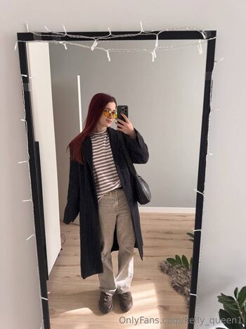 Kelly / kelly_queen1 / call_me.queen_kelly / kelly_me666 nude photo #18