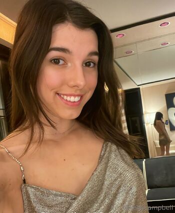 Kelly Cams / kellycampbell / kellycampbellasu nude photo #3