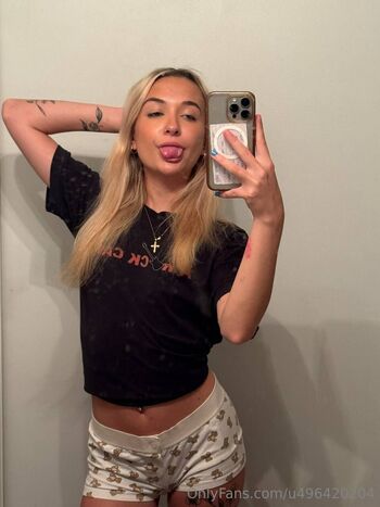 kelsey / kelseyblue nude photo #1