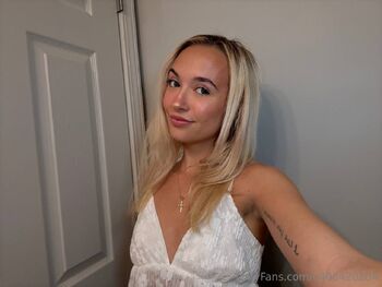 kelsey / kelseyblue nude photo #10