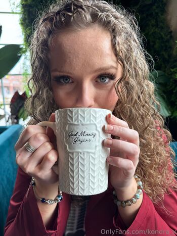 Kendra Xavia FREE / kendra_x nude photo #1