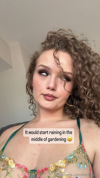 Kendra Xavia FREE / kendra_x nude photo #5