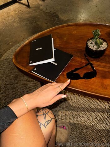KENDRA LANE / kendraa.lane / keendraaaa1 nude photo #23