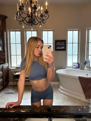 Kenna Sweets Free / kennasweetss nude photo #7