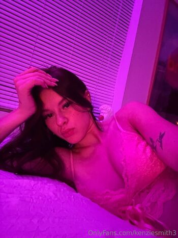 Kenziee / kenziesmith3 nude photo #9