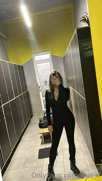 Keri / keri_ri nude photo #13