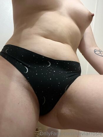 Rosi / kevlarrosie nude photo #16