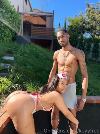 Green Eyes Ebony Boot / keyyfree nude photo #22