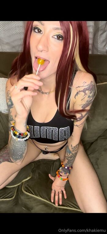 Khaki Em / khakiemu nude photo #4