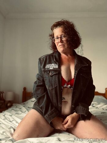 Khari / khariscurves nude photo #37