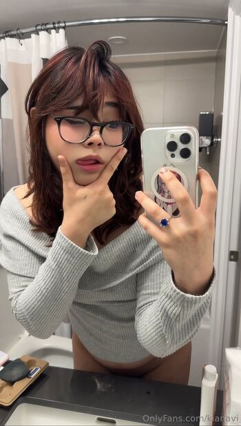 Kiyana V / kianavi / slayzkiana / kiyanavi nude photo #4