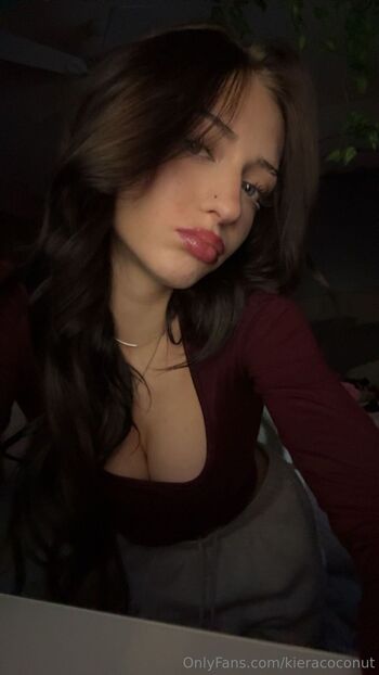 OnlyFans / kieracoconut nude photo #11