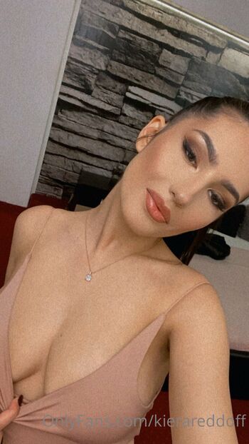 Delicious Kiera / kierareddoff nude photo #8