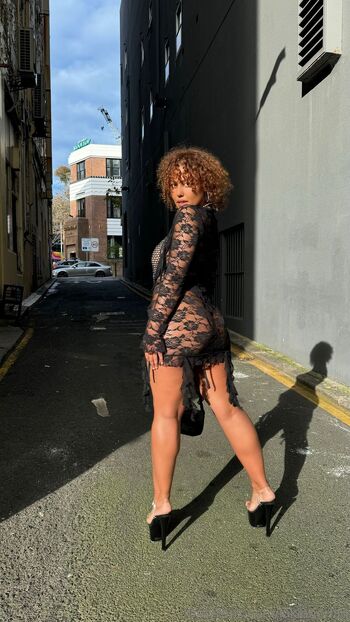 Kiki Darlin / kikionerlad nude photo #9