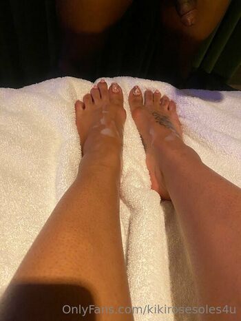 Kikirosesole / kikirosesoles / goddesskikildn nude photo #10