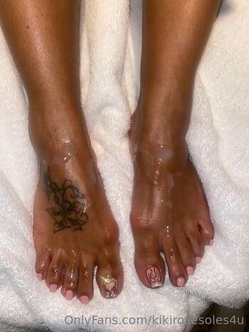 Kikirosesole / kikirosesoles / goddesskikildn nude photo #11