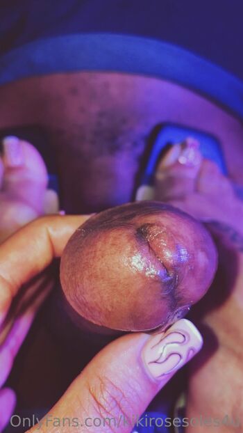 Kikirosesole / kikirosesoles / goddesskikildn nude photo #29