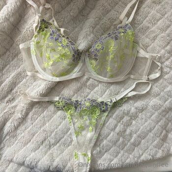 Kimora Qui / kimoraquinfree nude photo #8