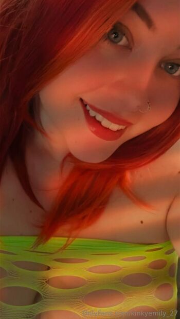 Emilyfuntim / kinkyemily_27 nude photo #7