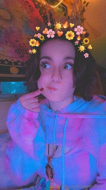 VelvetCosmicEclips / kinkyshybean nude photo #1