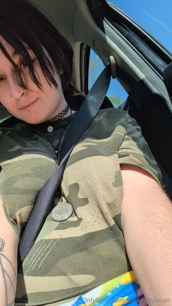 VelvetCosmicEclips / kinkyshybean nude photo #6