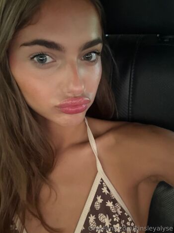 Kinsle / kinsleyalyse / thekinsleywyatt nude photo #31