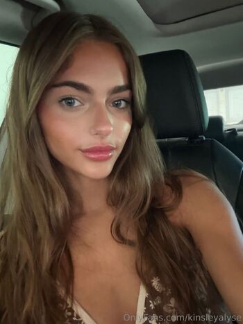 Kinsle / kinsleyalyse / thekinsleywyatt nude photo #32