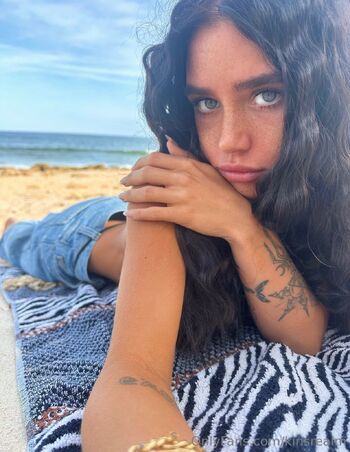 KIN / kinsrealm nude photo #7