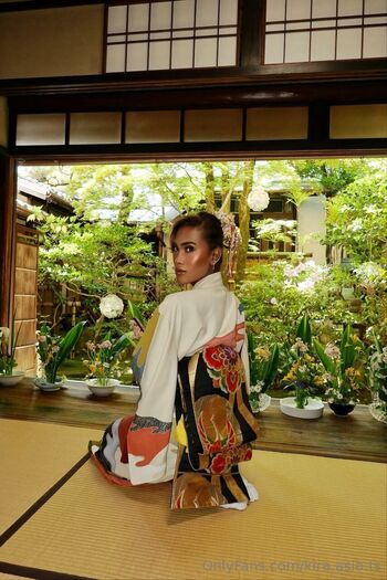 Kira Asia TS / kira.asia.ts / itski.raaaaaa nude photo #9