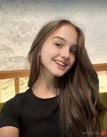 kira.kiss nude photo #21