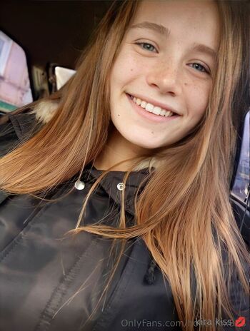 kira.kiss nude photo #22