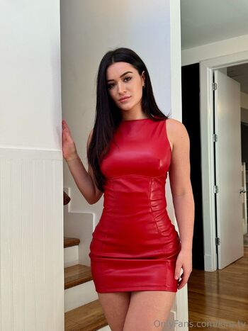 Kir / kira.tv / kiraslaps / thekirashannon nude photo #6