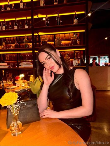 Kir / kira.tv / kiraslaps / thekirashannon nude photo #10