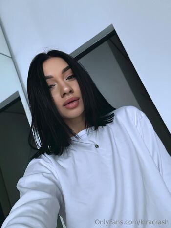 Kira / kiracrash nude photo #4