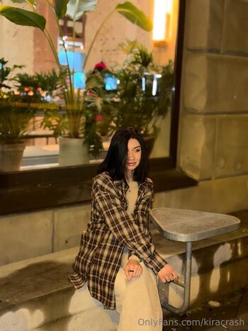 Kira / kiracrash nude photo #7