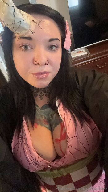 Kira Ka / kirakatfree nude photo #32