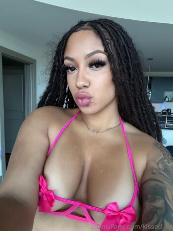 Sunkisse / kissed_ky nude photo #1