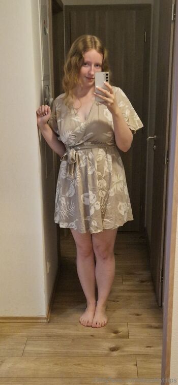 Curvy PAWG Emily / kissmyhips / certifiedhips nude photo #1