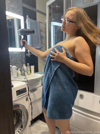 𝙈𝙄𝙎𝙏𝙍𝙀𝙎𝙎_𝘽𝘼𝘽𝙔 / kissy_pussy nude photo #39