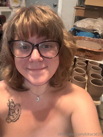 Kati / kitacat20 nude photo #2