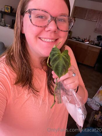 Kati / kitacat20 nude photo #11