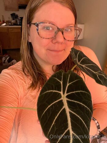 Kati / kitacat20 nude photo #13