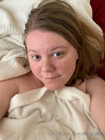 Kati / kitacat20 nude photo #20