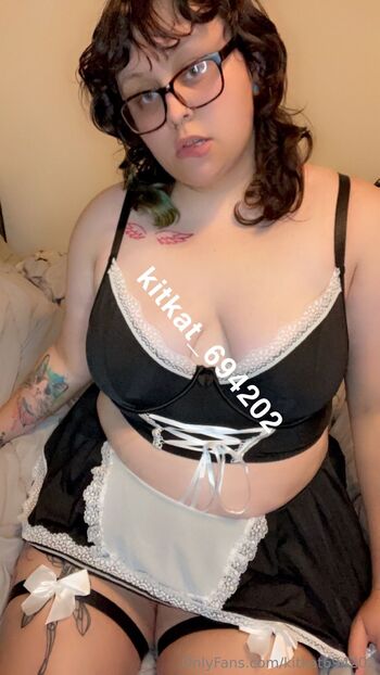 Ka / kitkat694202 nude photo #4