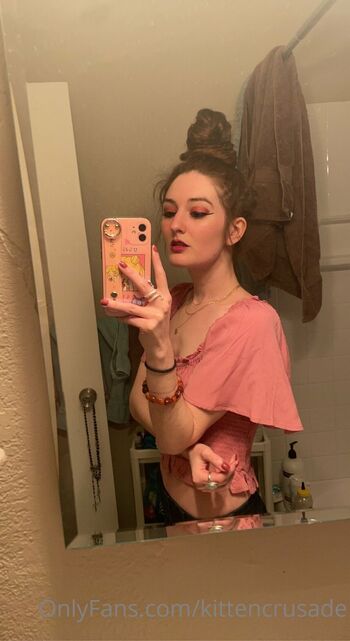 elaine arbo / kittencrusade nude photo #8