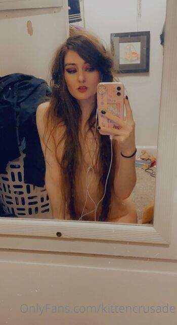 elaine arbo / kittencrusade nude photo #12